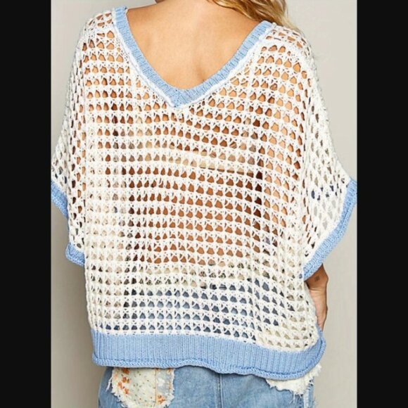 Crochet Top with Sky Blue Trim & Yellow Flower Design NEW - Picture 2 of 9